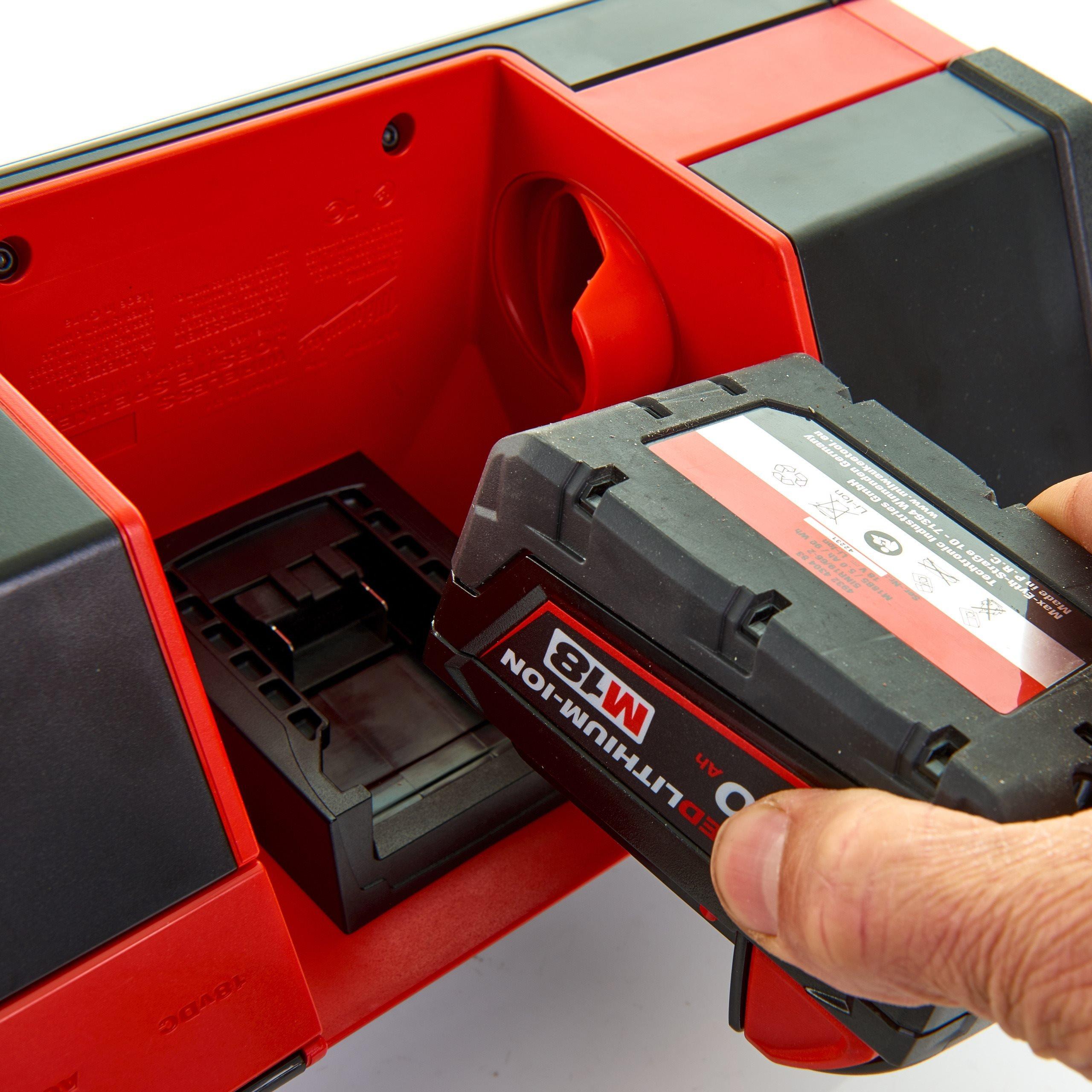 Беспроводная колонка Milwaukee M12-18 JSSP-0 (4933459275)