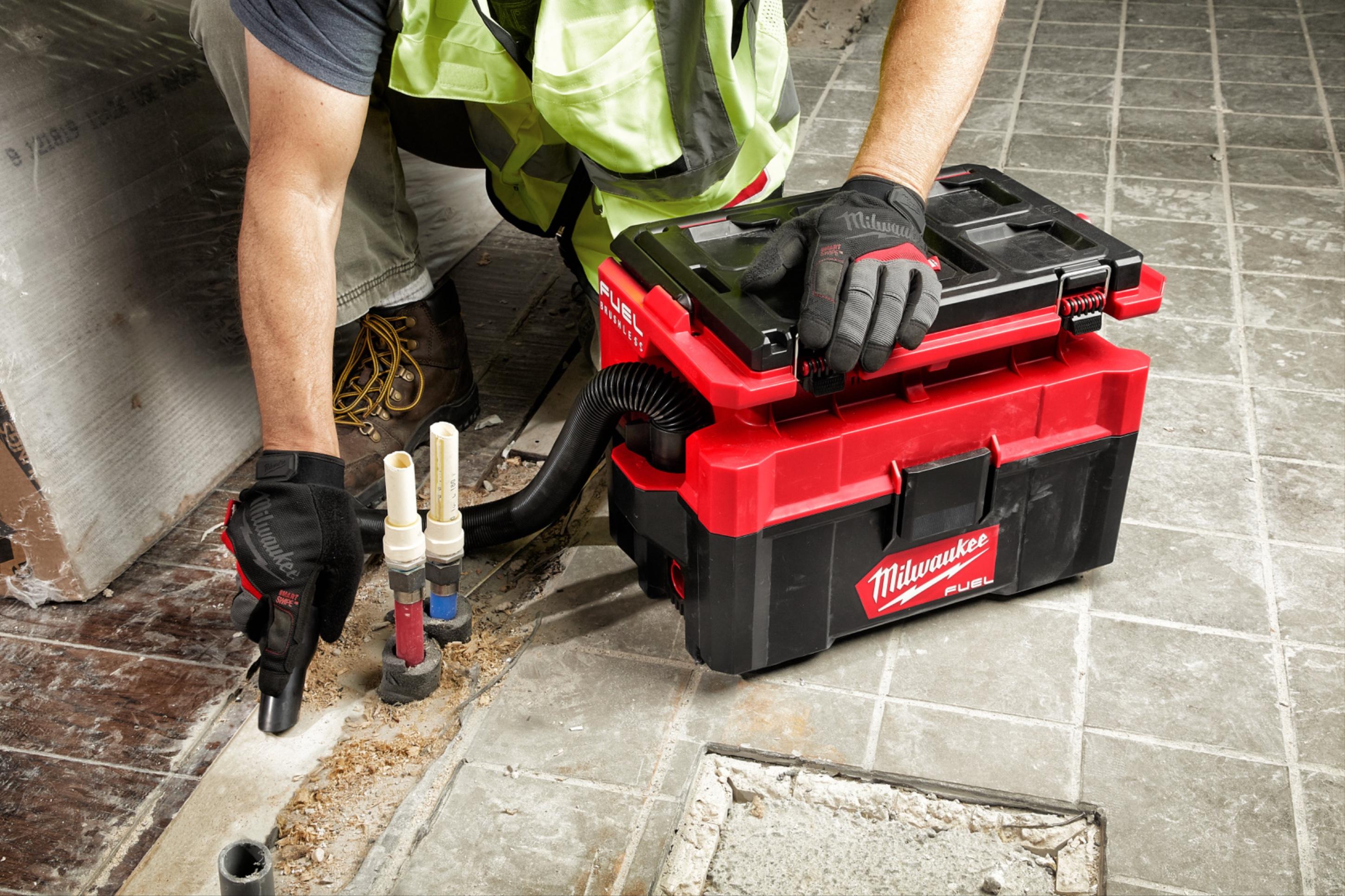 Пылесос Milwaukee M18 FPOVCL-0 (4933478187)