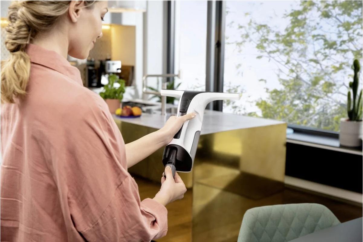 Стеклоочиститель Karcher WV 4-4 Plus белый (1.633-540.0)