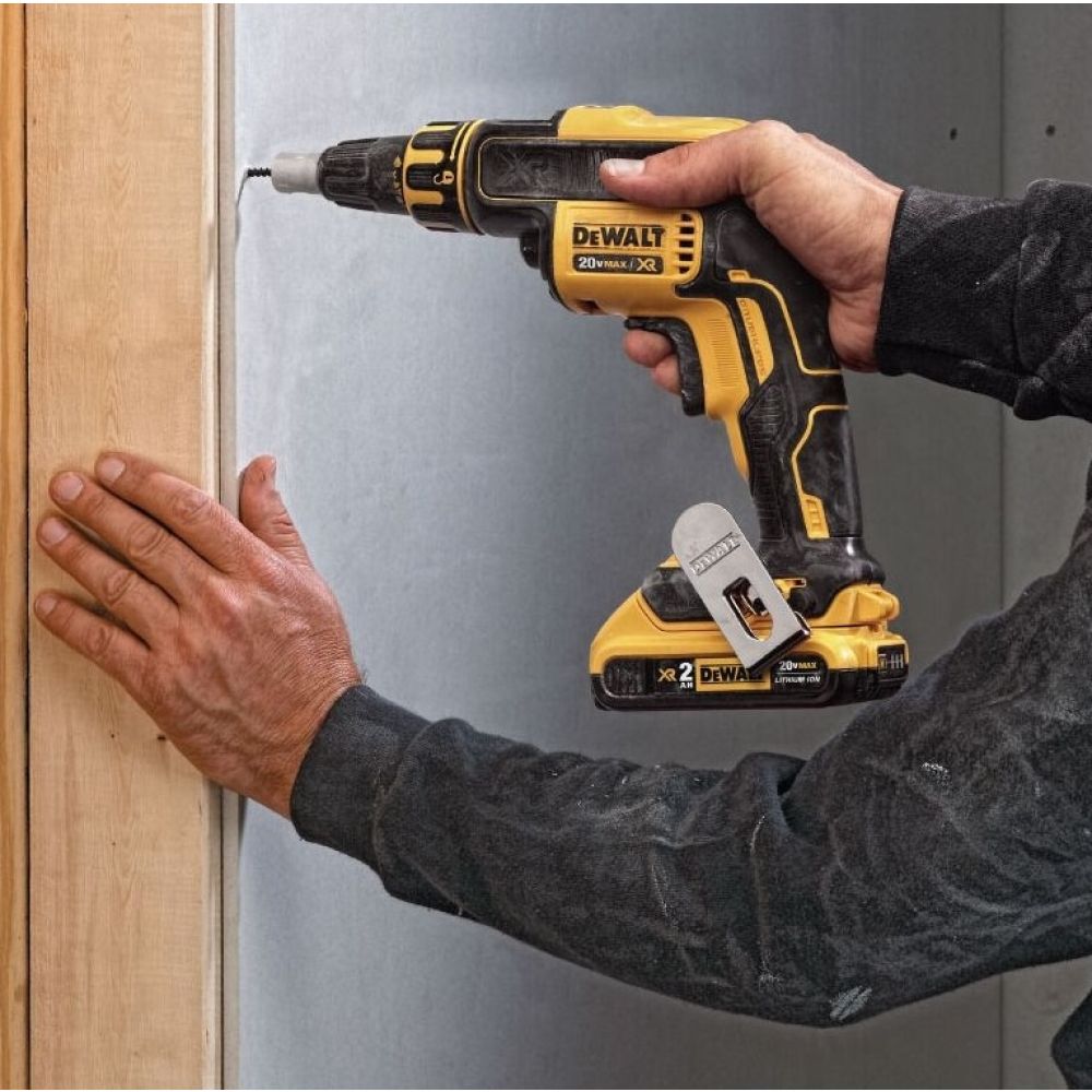 Шуруповерт DeWalt DCF620NT-XJ