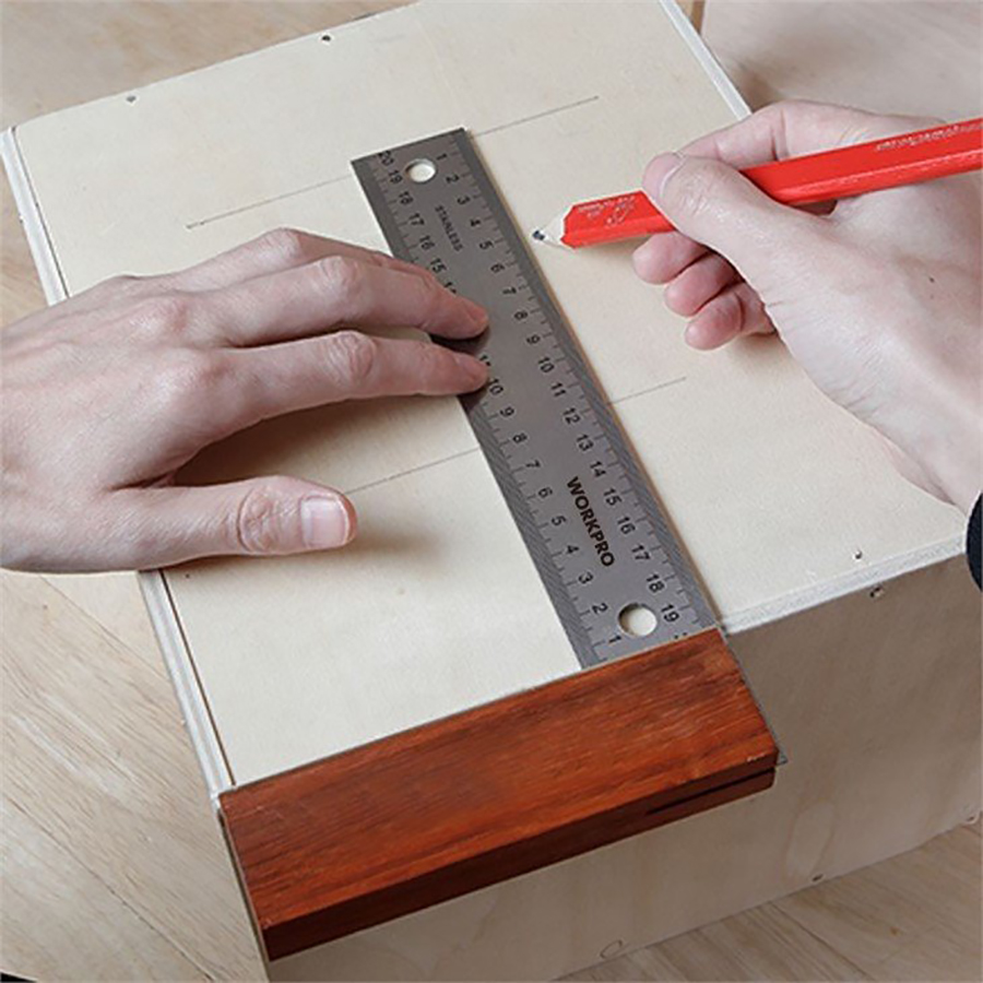 Угольник строительный WorkPro WP264004