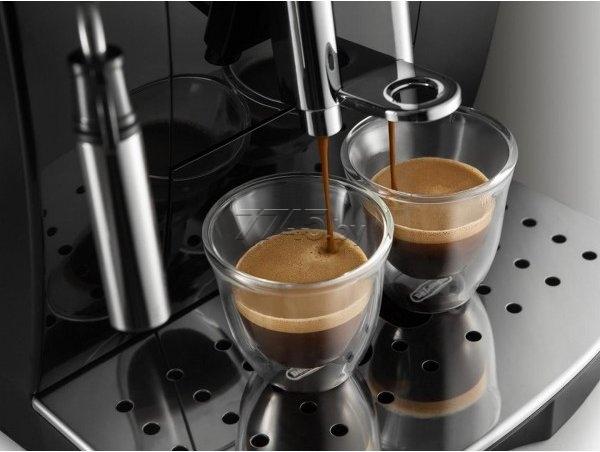 Кофемашина Delonghi Magnifica черный (ECAM22.114.B)