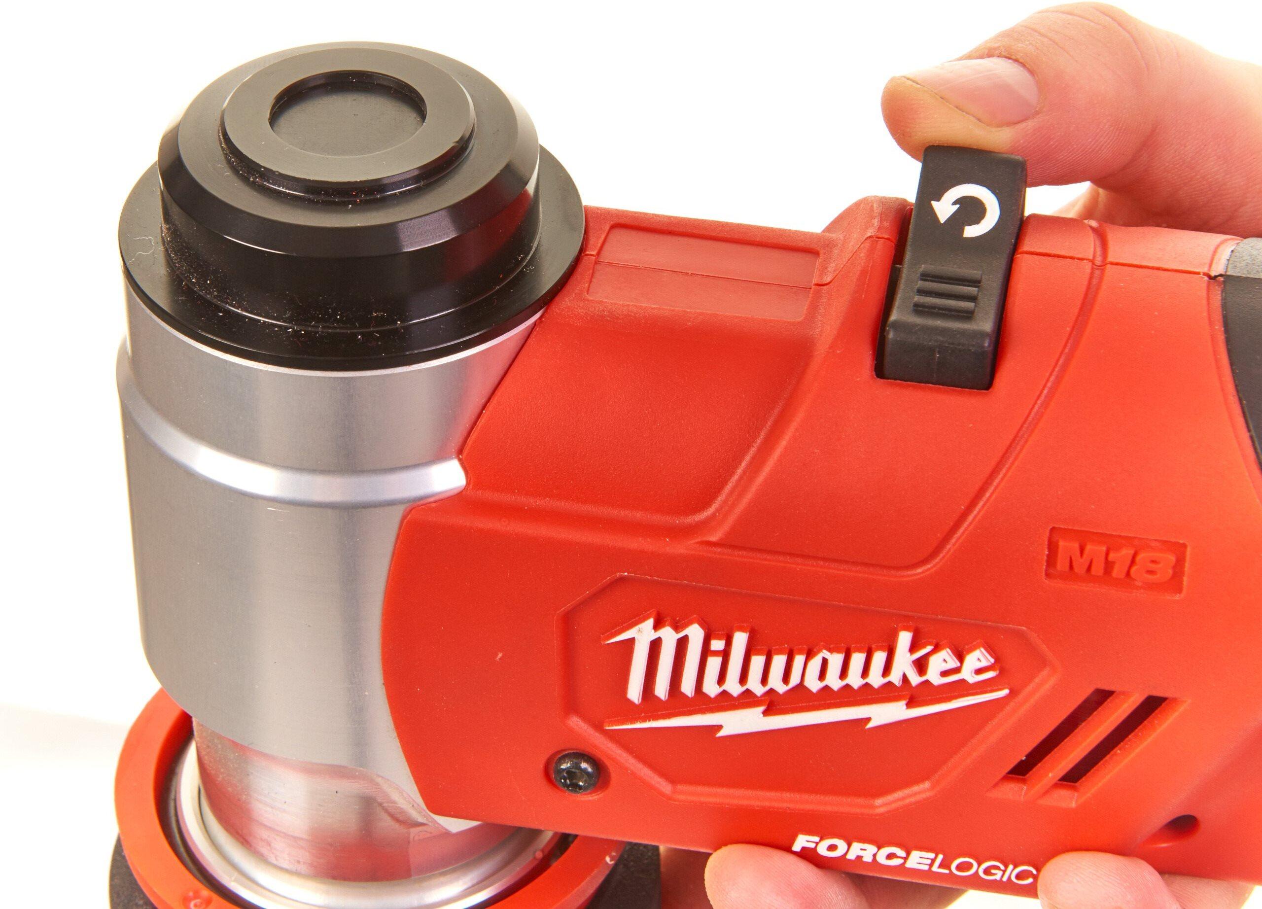 Пробойник гидравлический Milwaukee Force Logic M18 HKP-201C (4933451202)