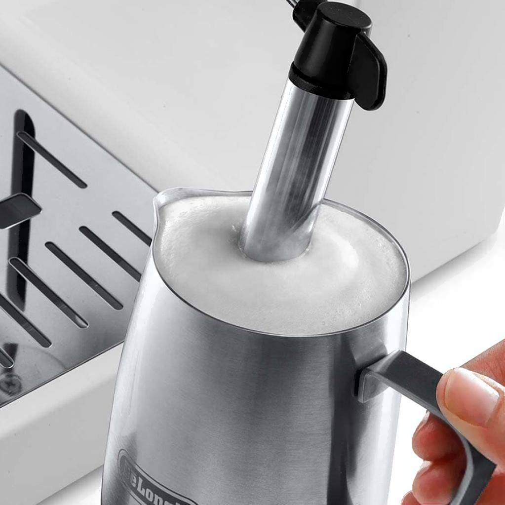 Кофеварка Delonghi ECP33.21.W белый (0132104183)