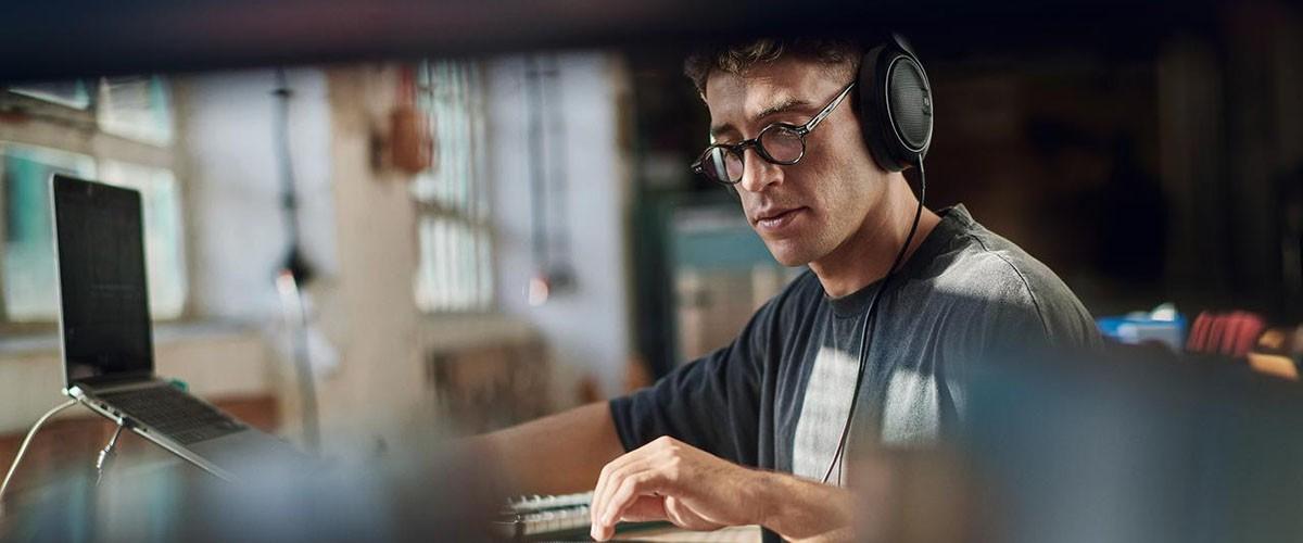 Наушники Sennheiser HD 400 Pro черный