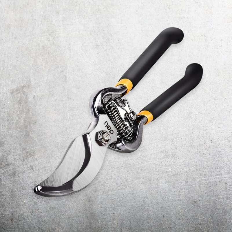 Секатор Deli DL2778