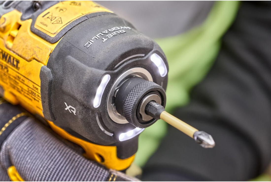 Винтоверт DeWalt DCF870N-XJ