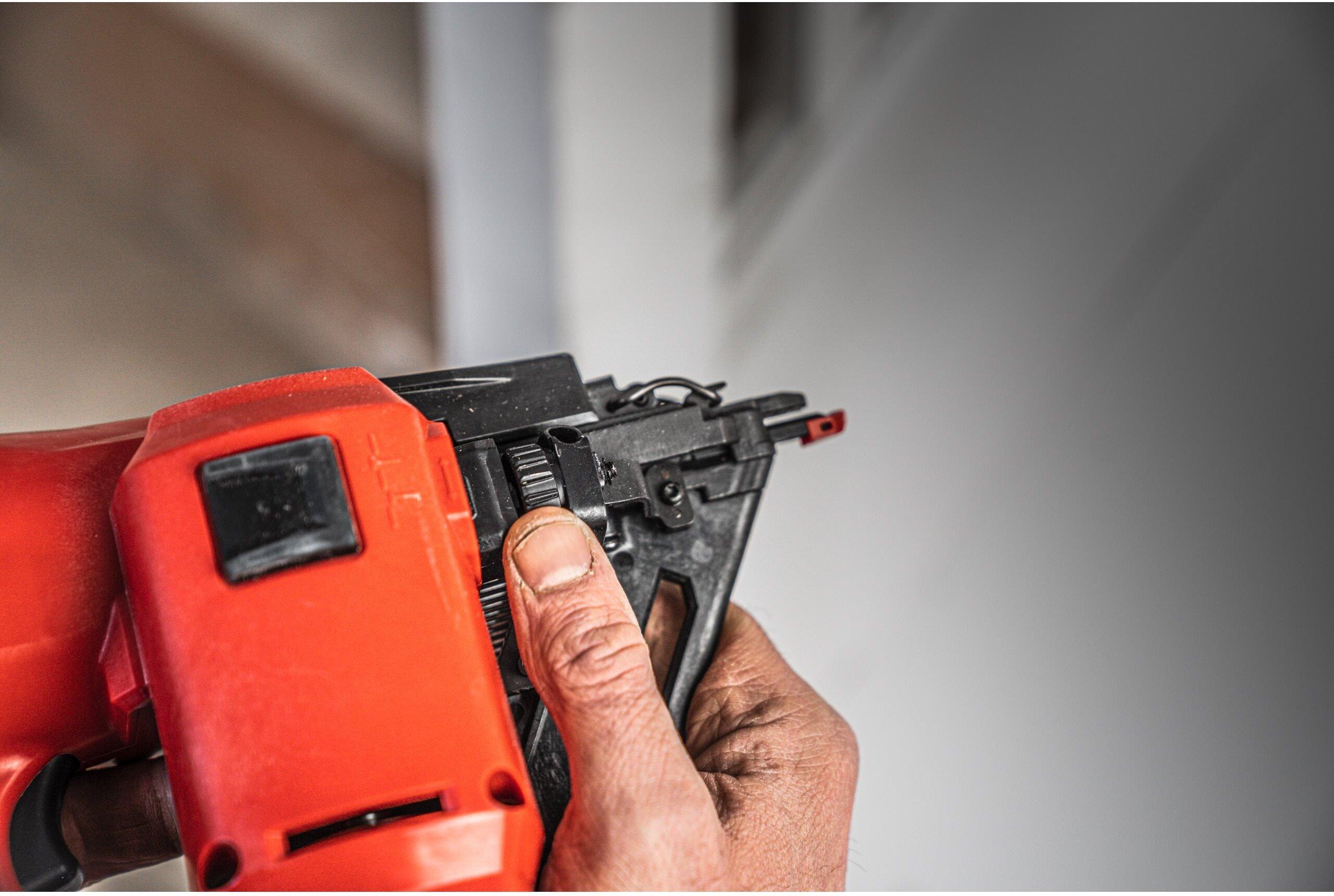 Аккумуляторный нейлер Milwaukee M18 FN16GA-0X (4933478094)