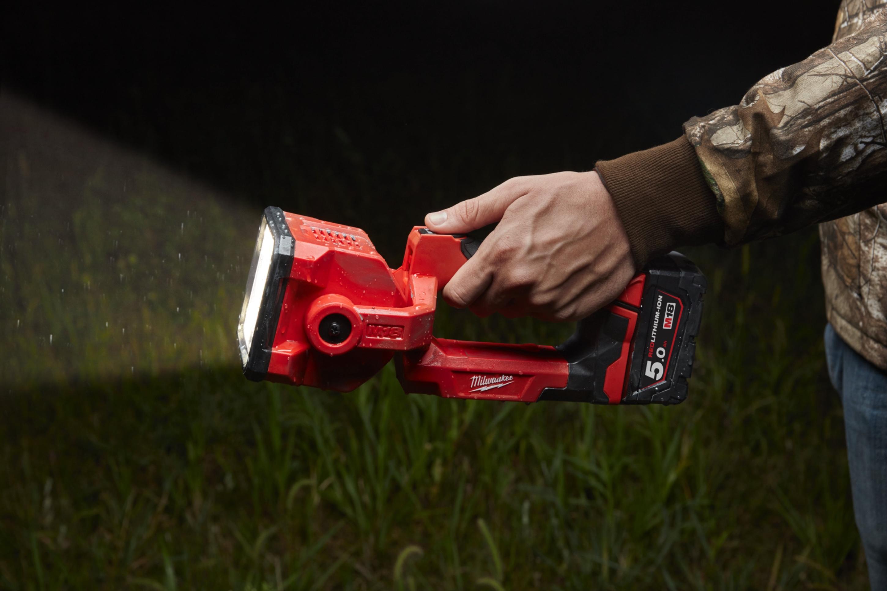Фонарь Milwaukee M18 SLED-0 (4933459159)
