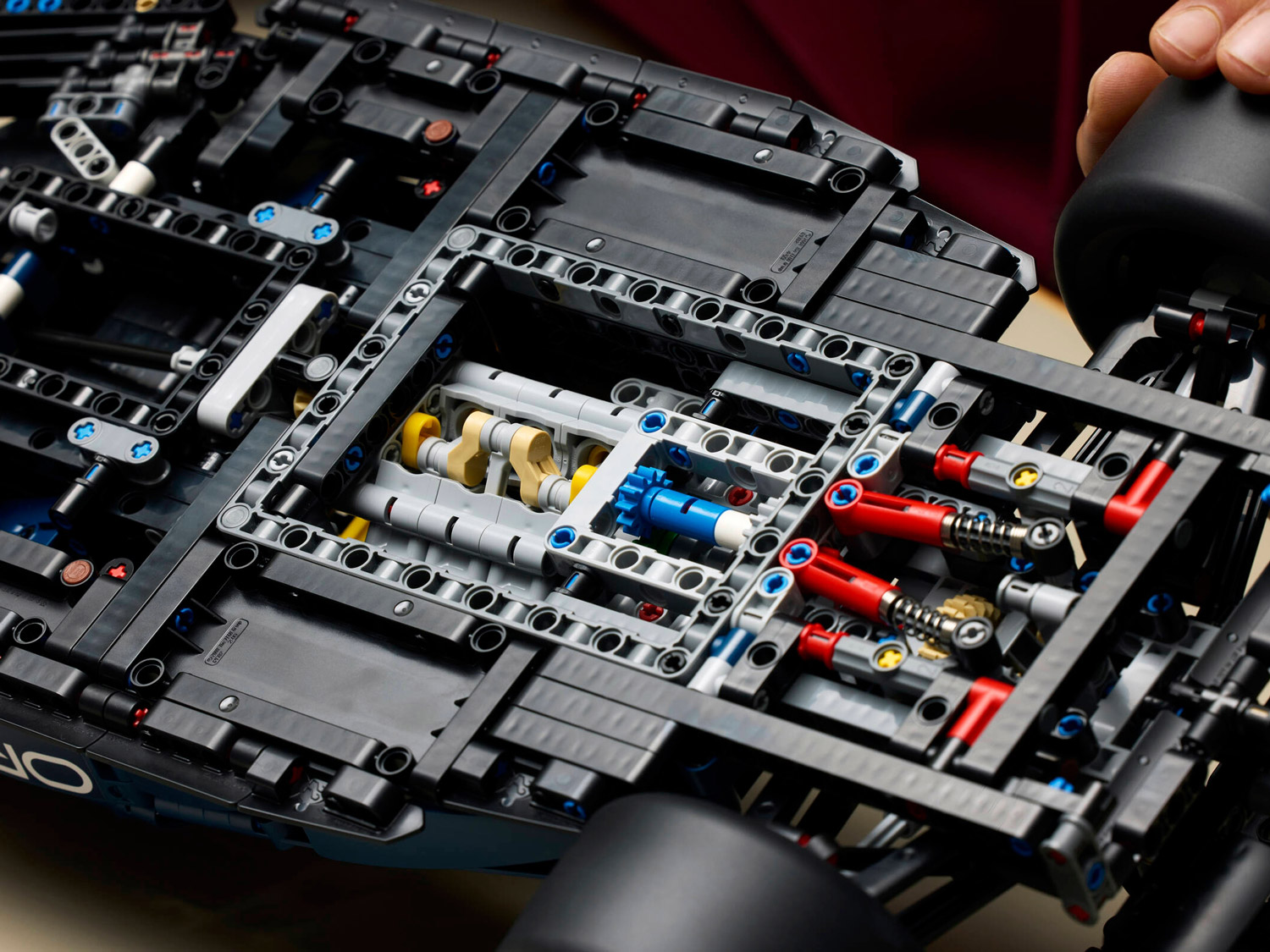 Конструктор Lego Technic Гоночный автомобиль F1 Oracle Red Bull Racing RB20 (42206)