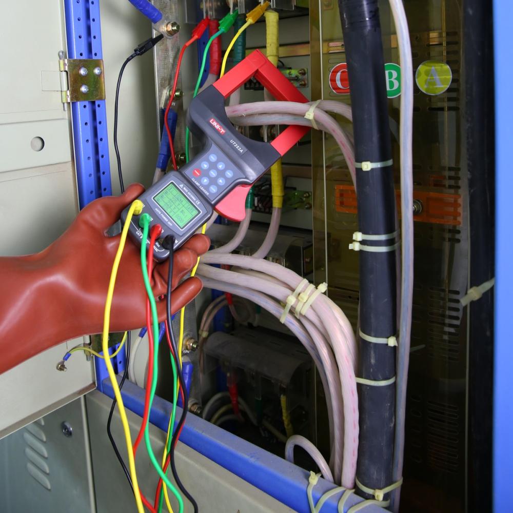 Токовые клещи Unit UT253A