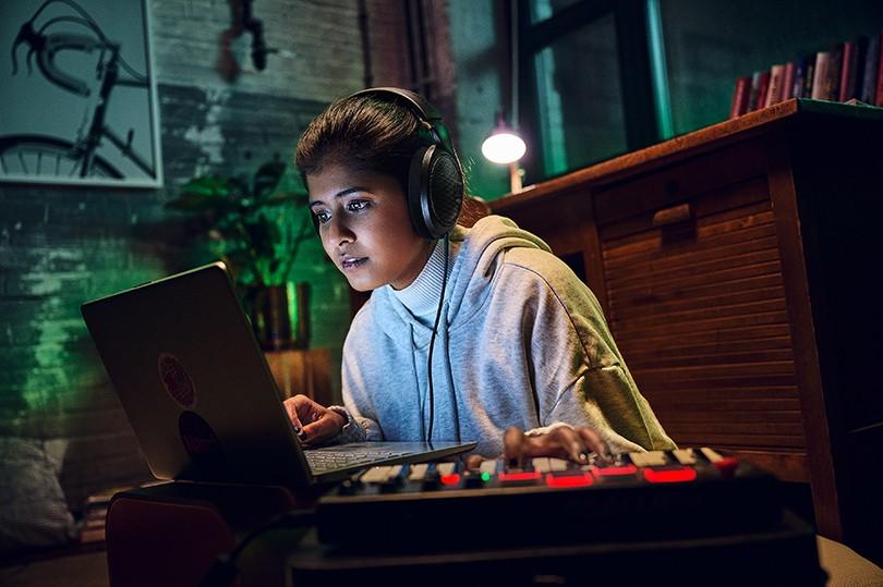 Наушники Sennheiser HD 400 Pro черный