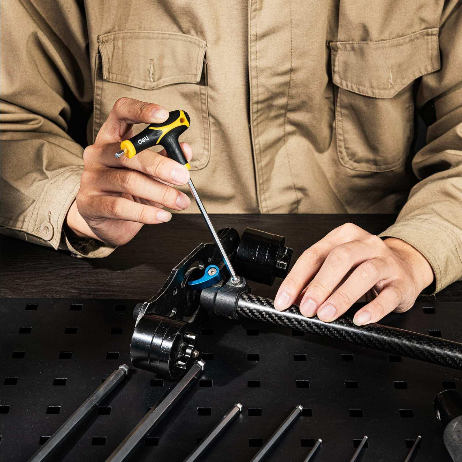 Набор ключей Deli DL233208