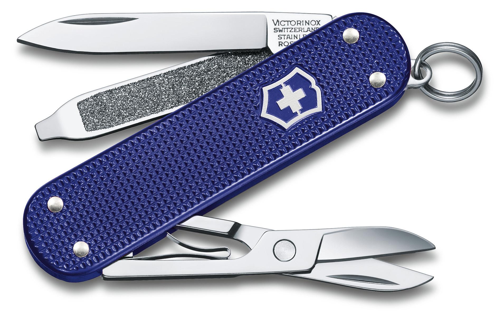 Туристический нож Victorinox Classic Night Dive (0.6221.222G)