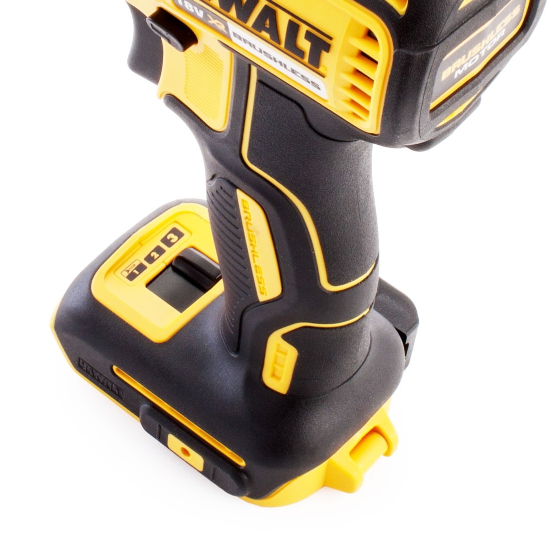 Винтоверт DeWalt DCF887N-XJ