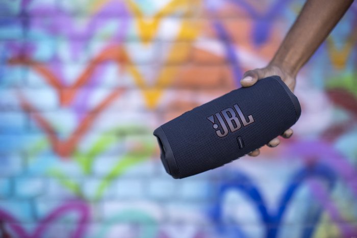 Беспроводная колонка JBL Charge 5 розовый (JBLCHARGE5PINK)