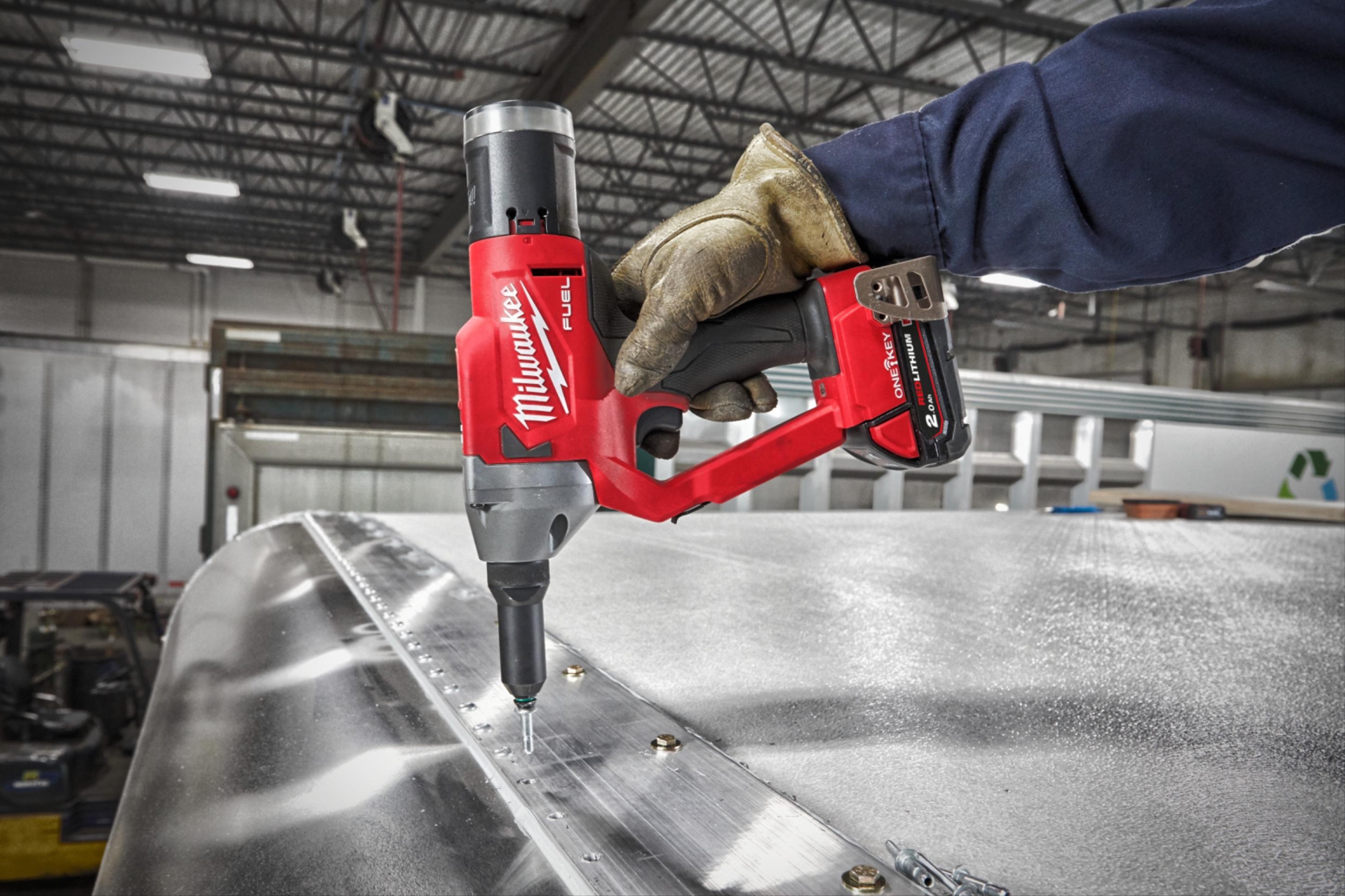 Аккумуляторный заклепочник Milwaukee M18 ONEFPRT-0X (4933478601)