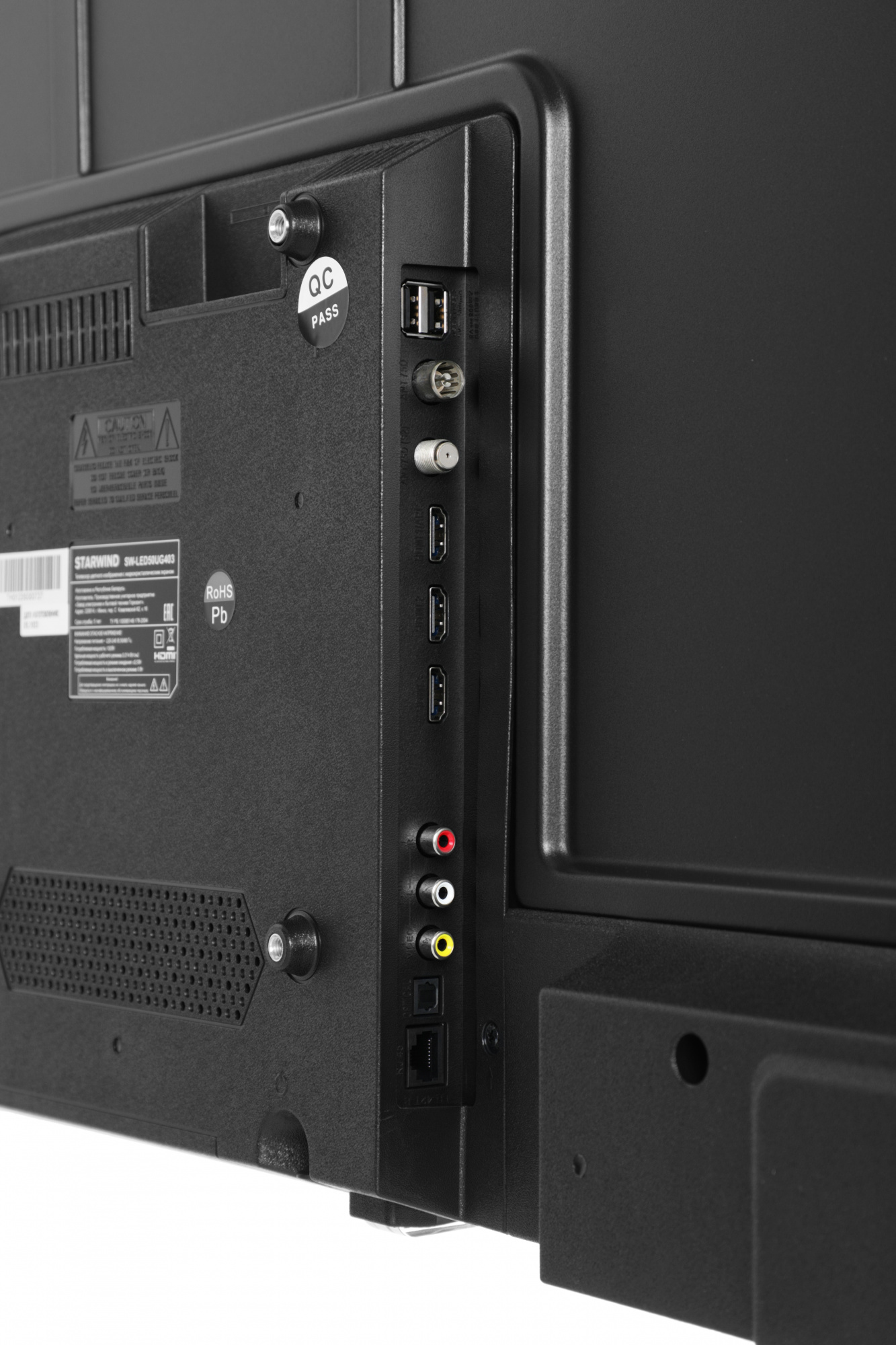Телевизор StarWind SW-LED50UG403 черный