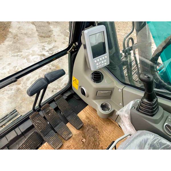 Компактный экскаватор Sunward SWE135E-3H
