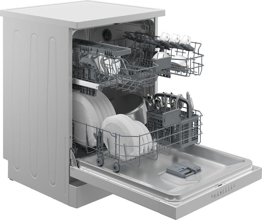 Посудомоечная машина Hotpoint HF 4C86 белый (869894700010)