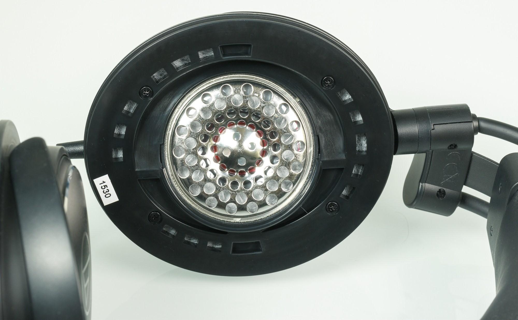 Наушники Audio-Technica ATH-AVC500