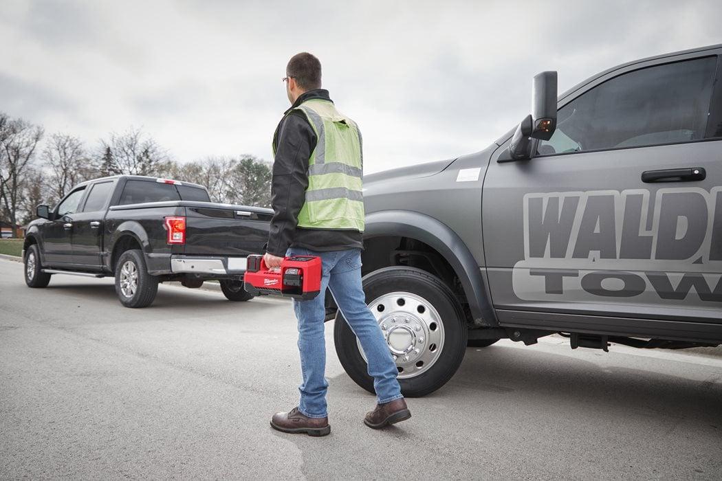 Автомобильный компрессор Milwaukee M18 BI-0 (4933478706)