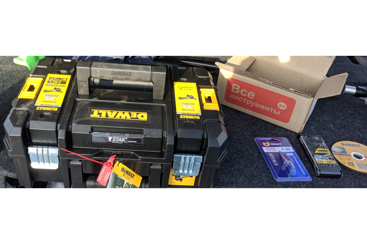 Угловая шлифмашина DeWalt DCG405NT