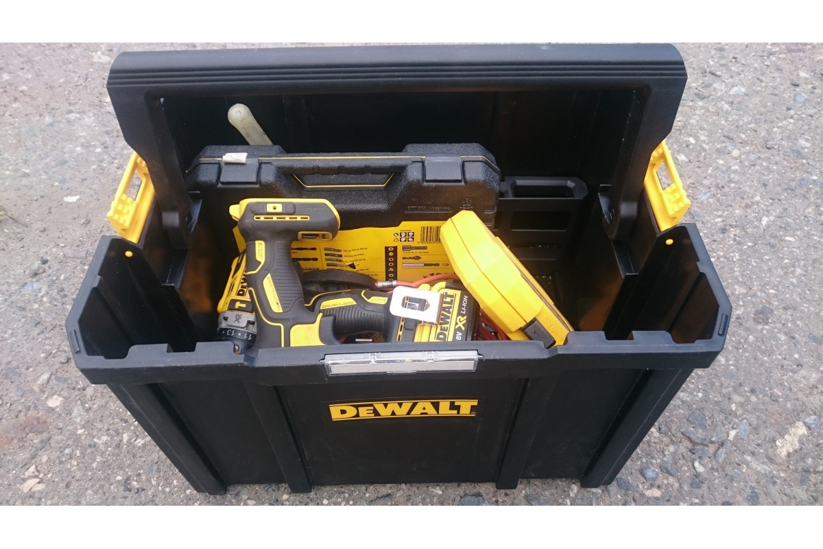 Ящик для инструментов DeWalt DWST1-71228