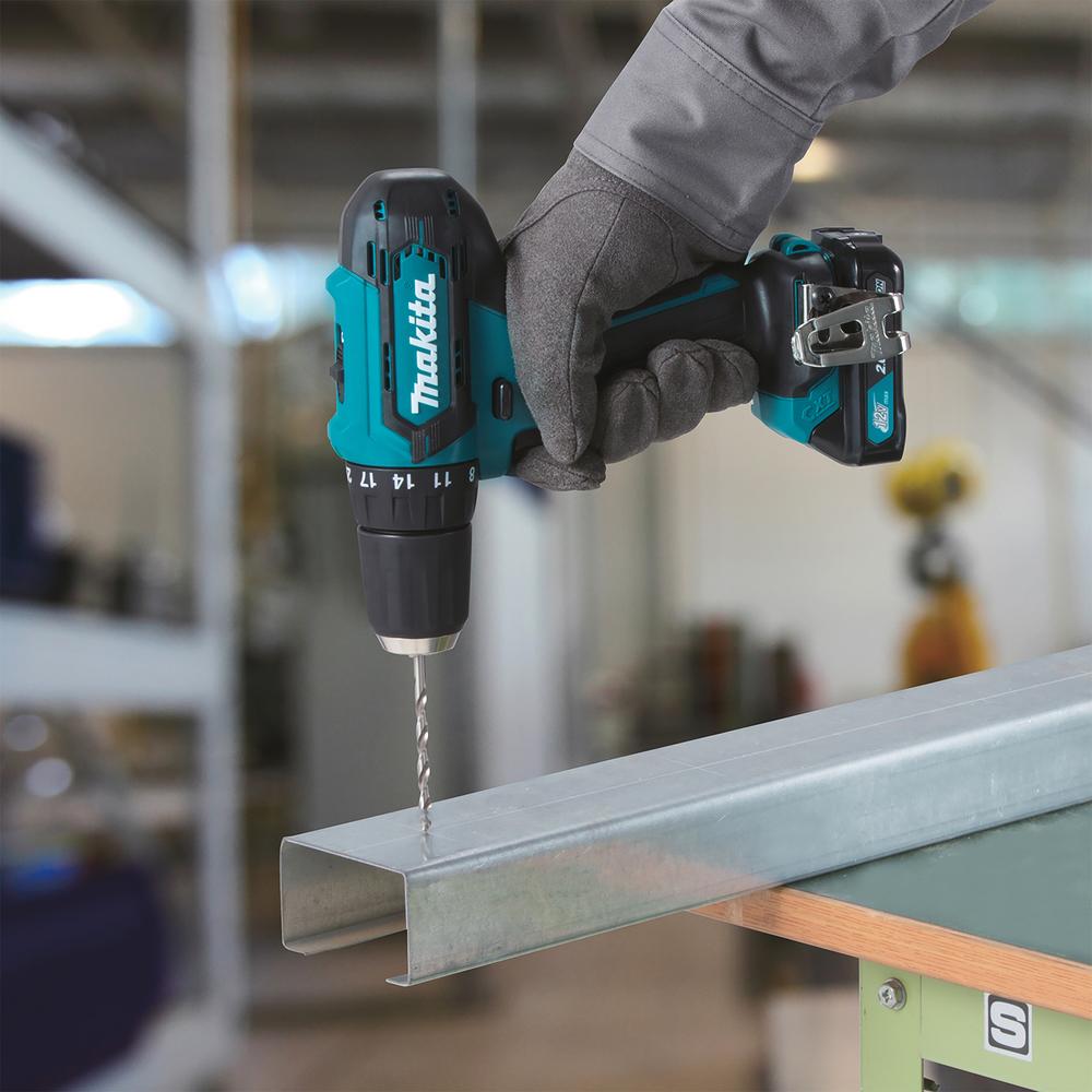 Шуруповерт Makita HP333DWME с 2-мя АКБ, кейс