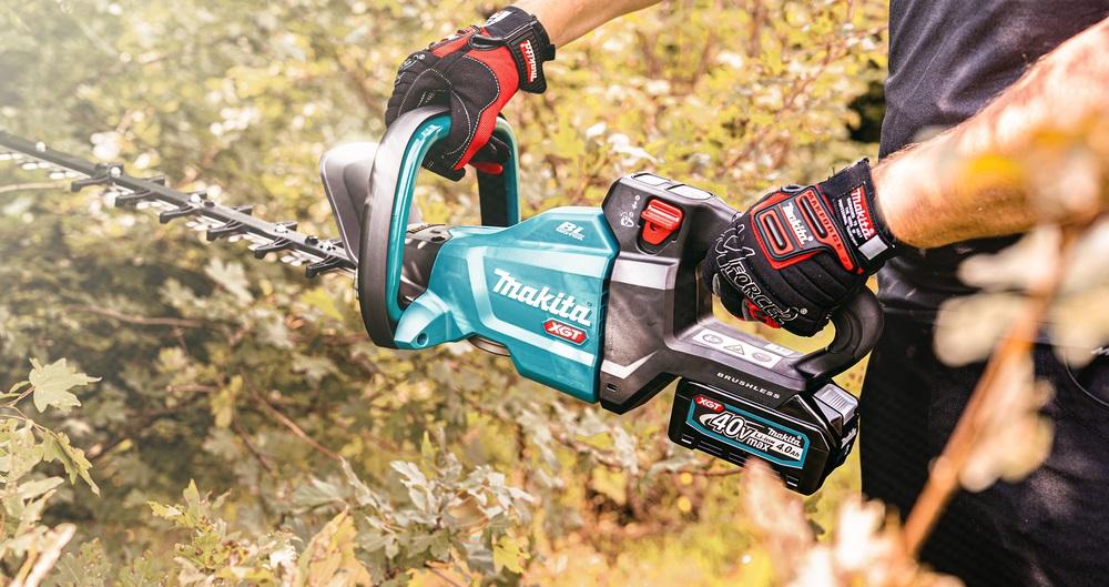 Кусторез Makita UH 005 GZ