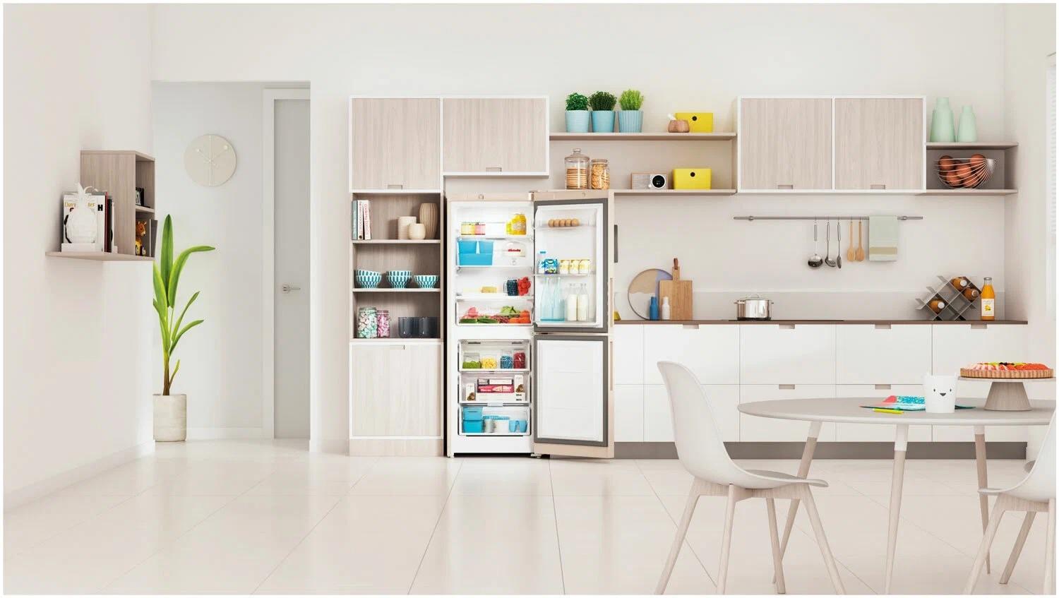 Холодильник Indesit ITR 4160 E