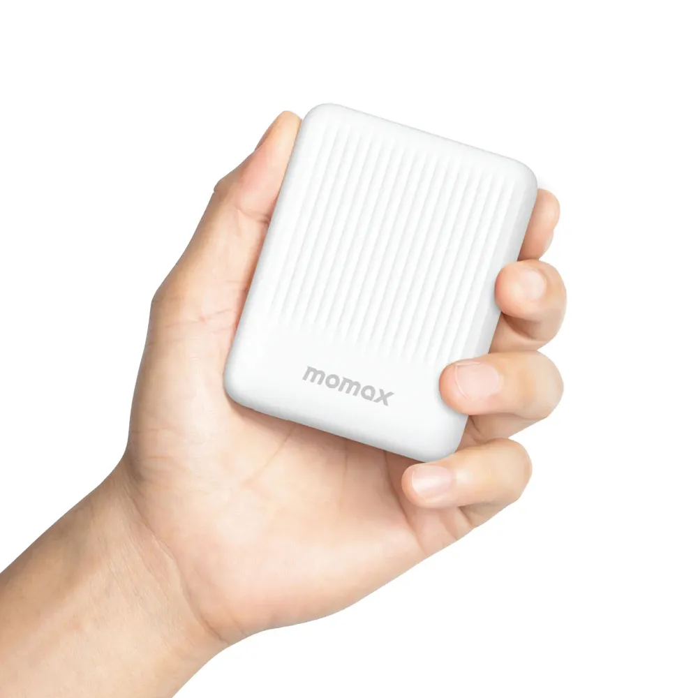 Портативное зарядное устройство Momax IP122 Q.Mag Minimal White (IP122W)