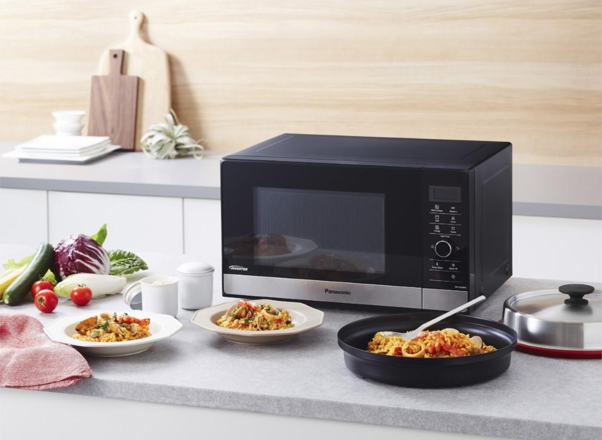 Микроволновая печь Panasonic NN-GD38HSZPE черный/нержавеющая сталь