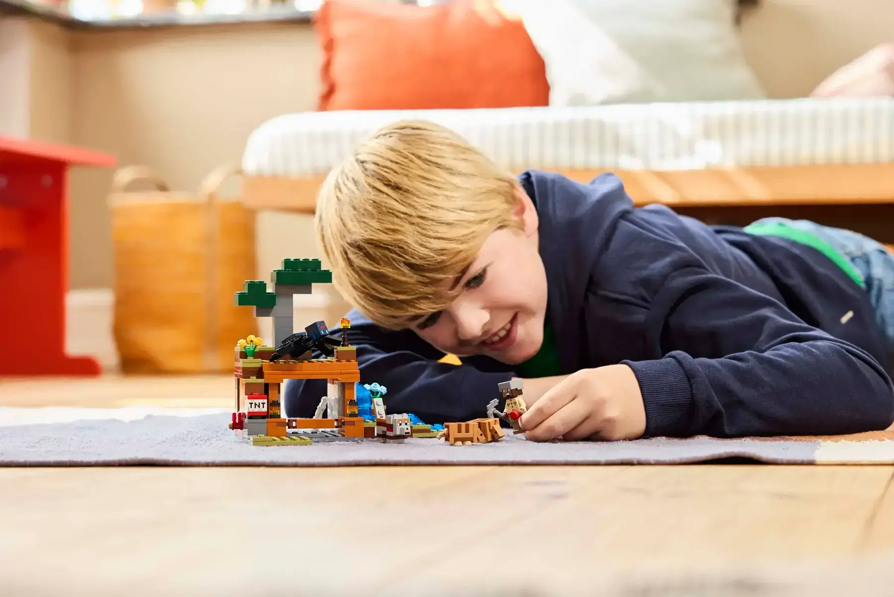 Конструктор Lego Minecraft Экспедиция на рудник Броненосец (21269)