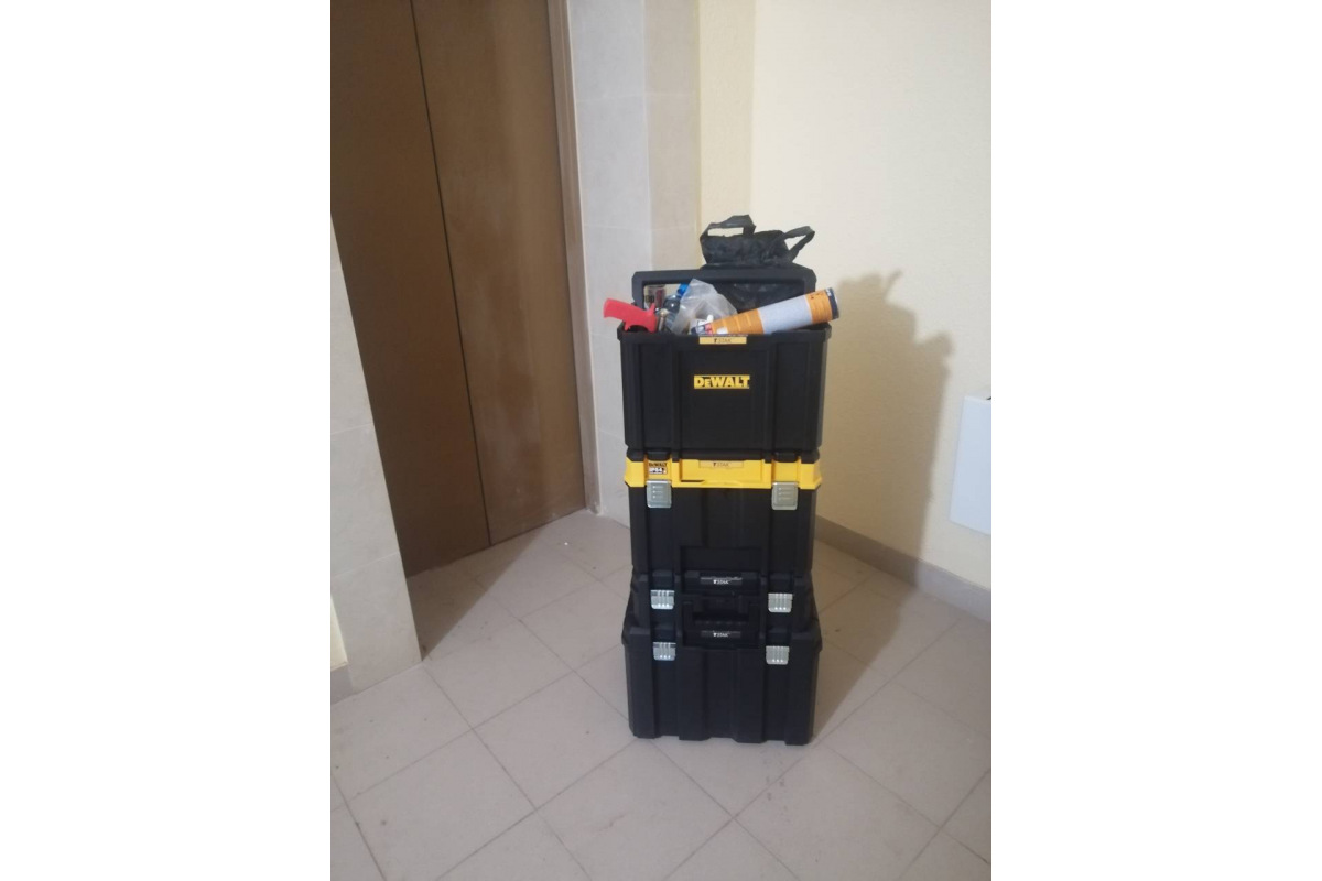 Ящик для инструментов DeWalt DWST1-71228