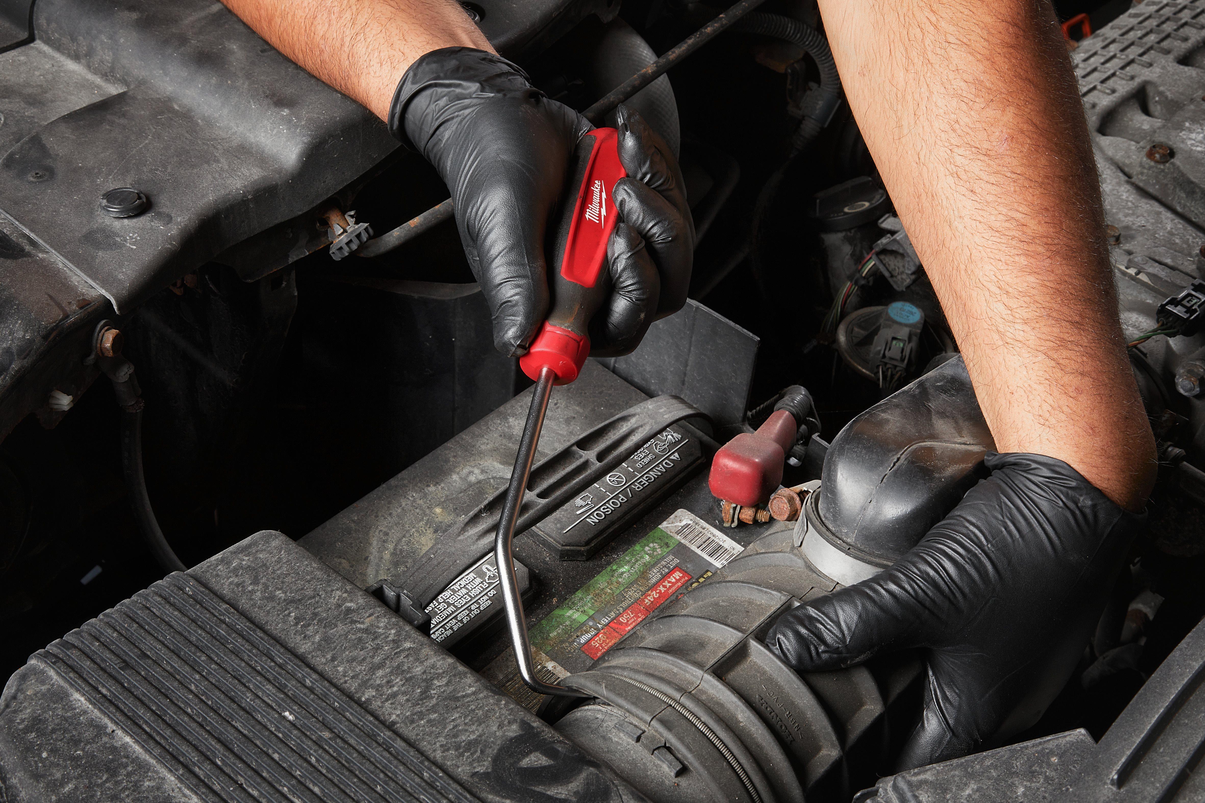 Крюк Milwaukee 4932480572 90°