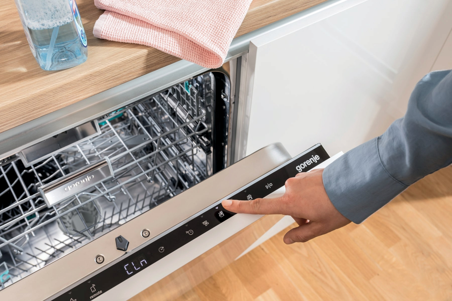 Посудомоечная машина Gorenje GV642D90 черный
