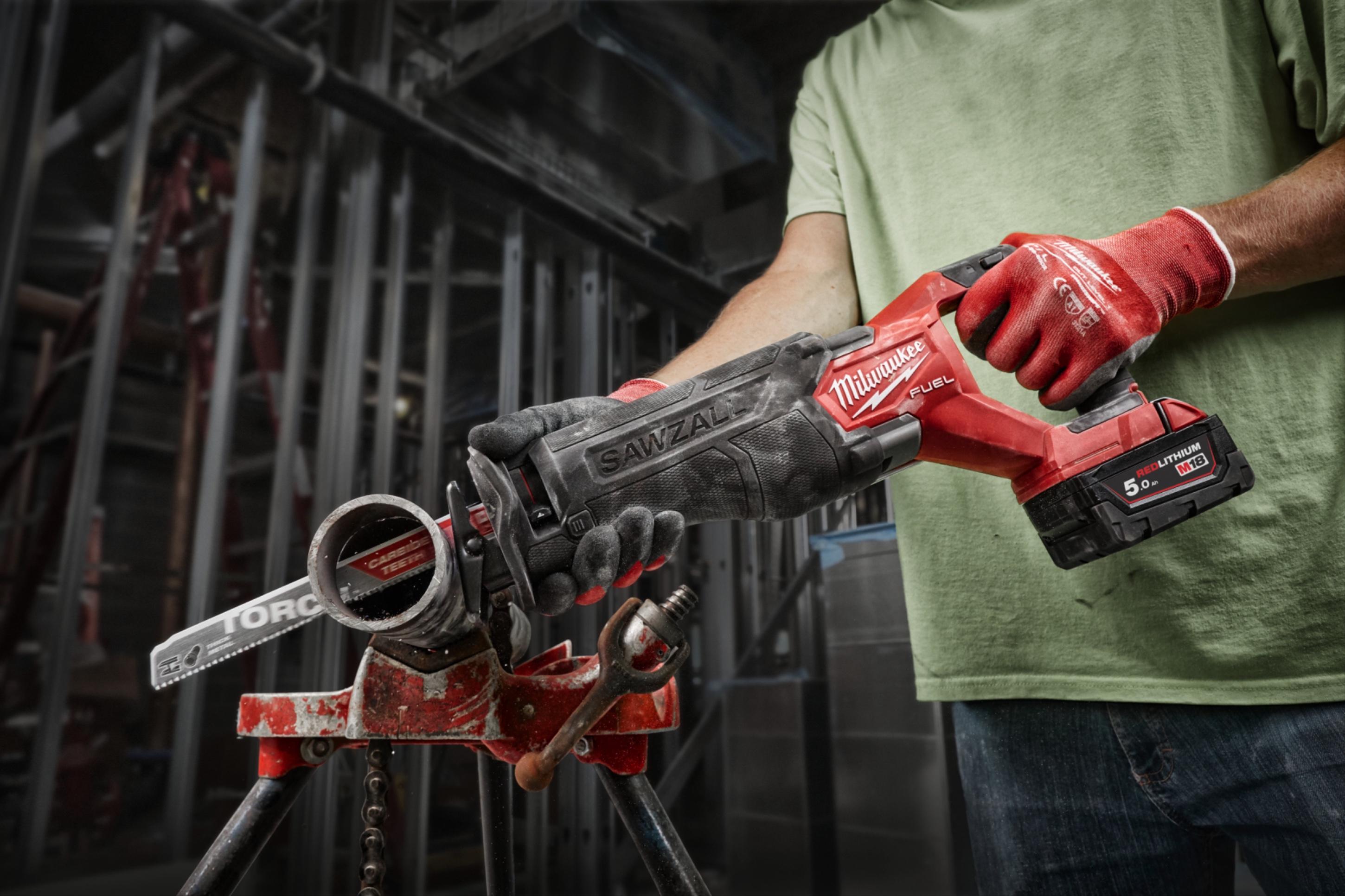 Сабельная пила Milwaukee M18 FSZ-0X (4933478293)