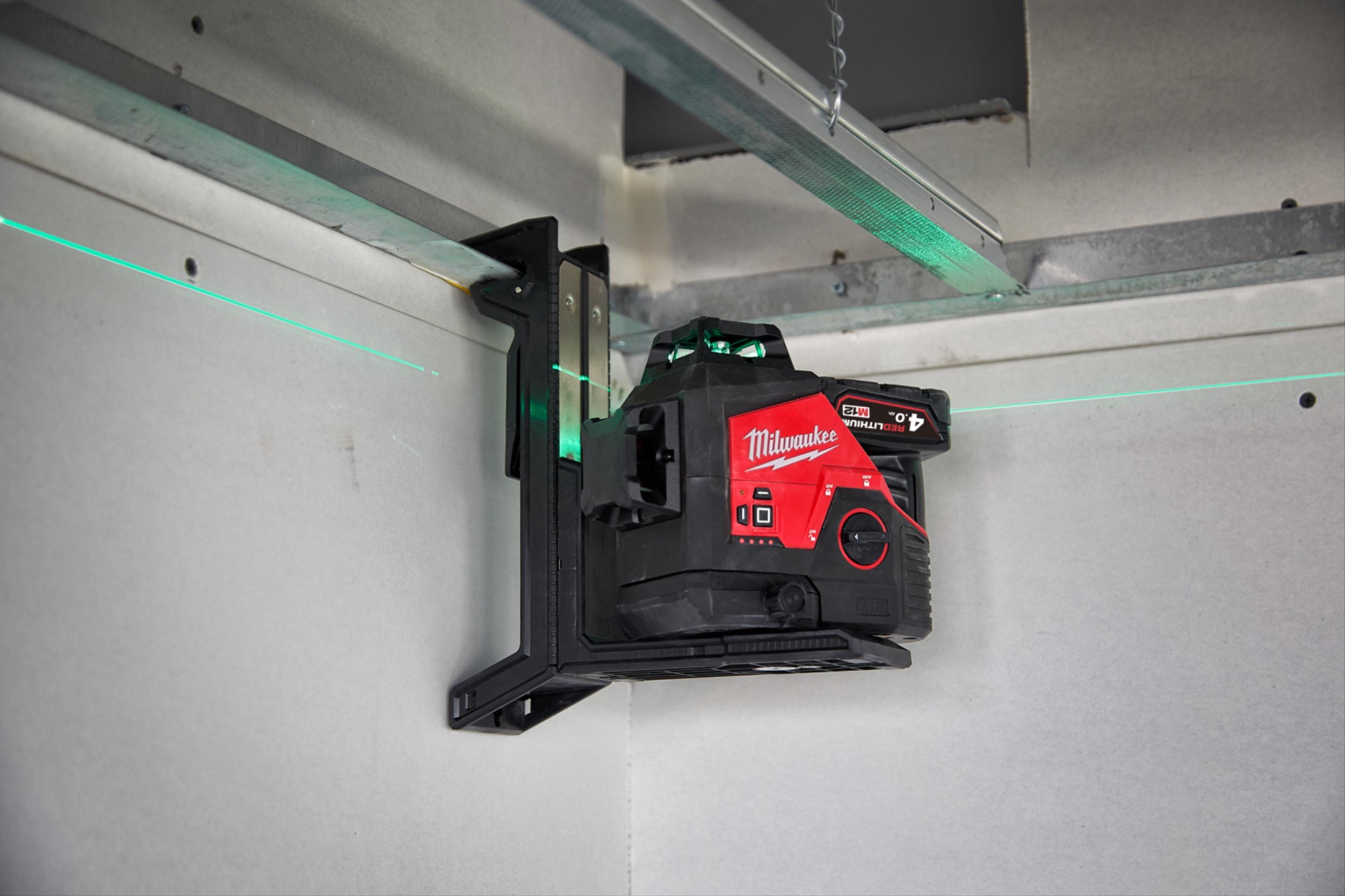 Лазерный нивелир Milwaukee M12 3PL-0C (4933478103)