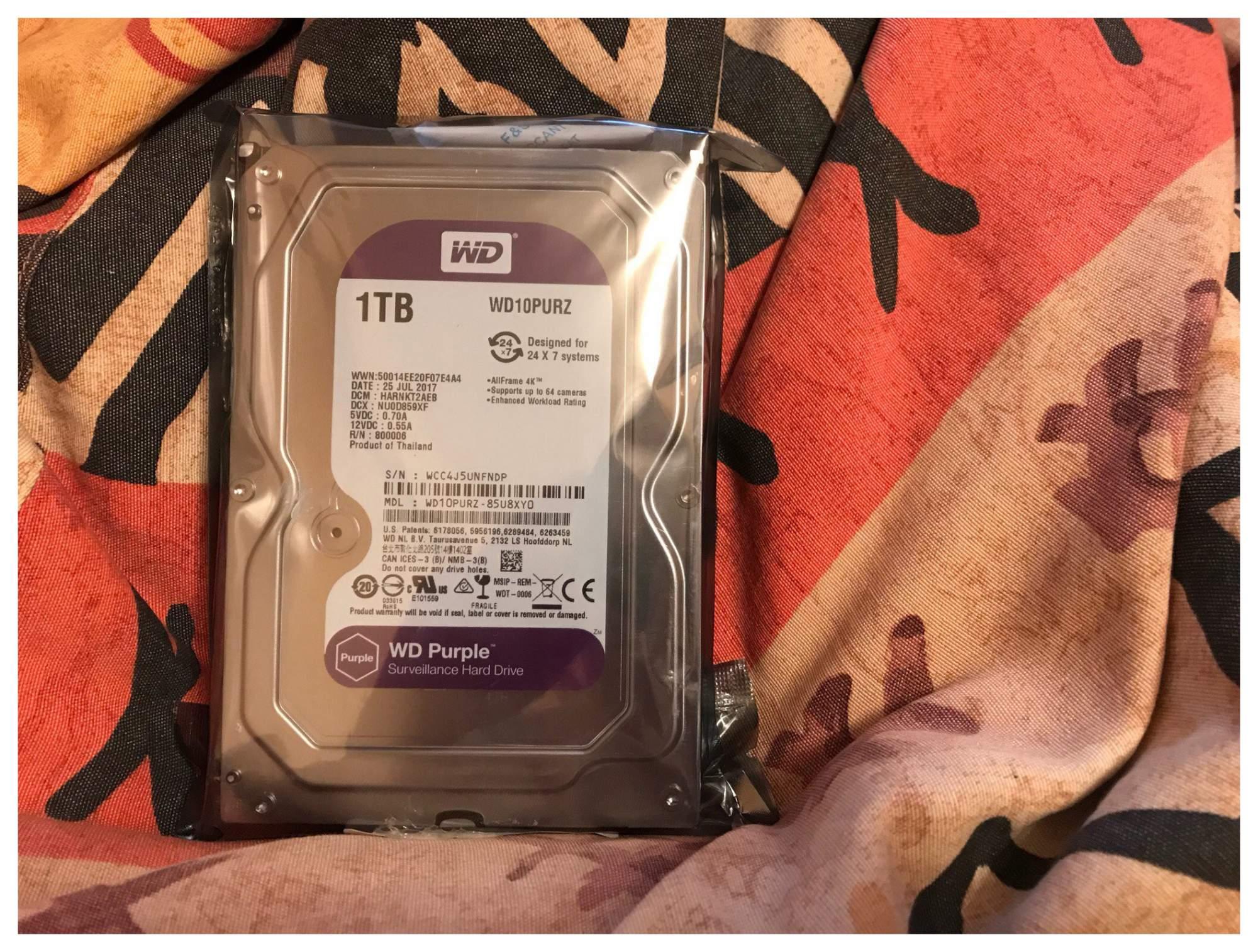 Жесткий диск WD 1TB WD10PURZ