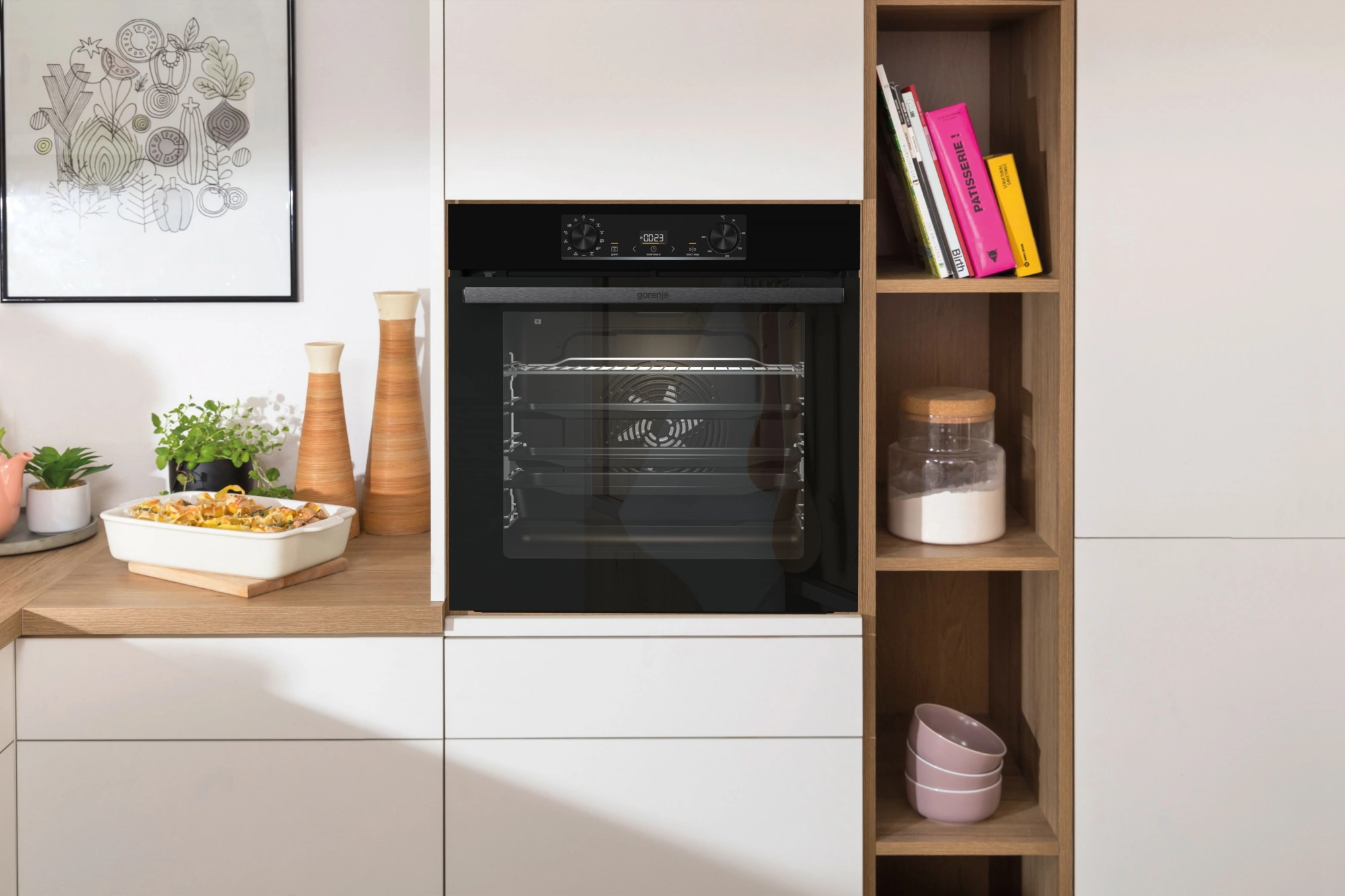Духовой шкаф Gorenje BPS6737E14BG черный