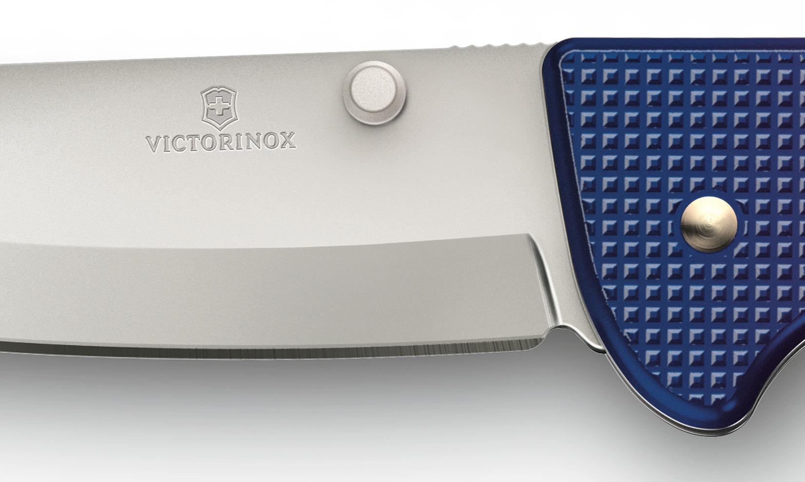 Туристический нож Victorinox Evoke Alox синий/красный (0.9415.D221)