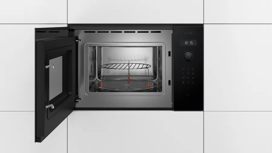 Микроволновая печь Bosch BEL454MB1F черный
