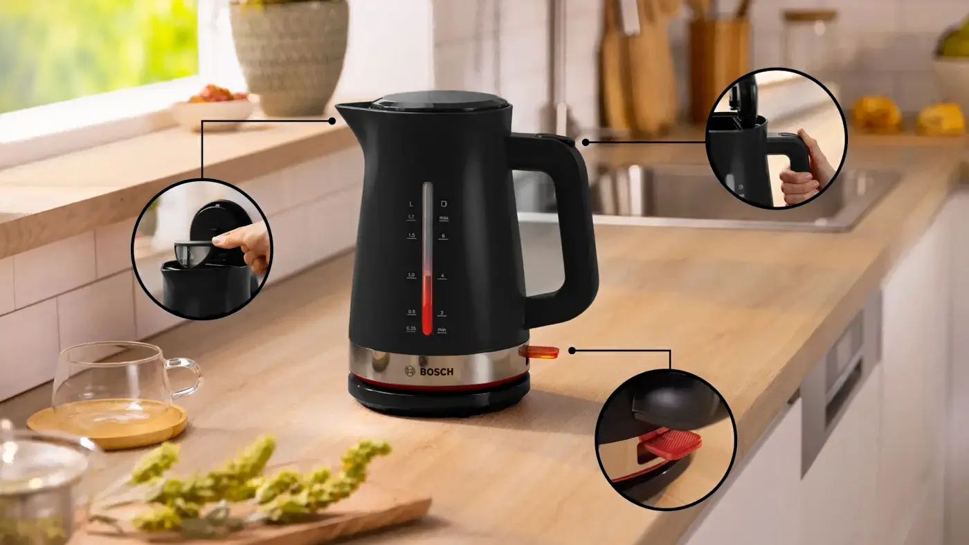 Электрочайник Bosch TWK4M223 черный