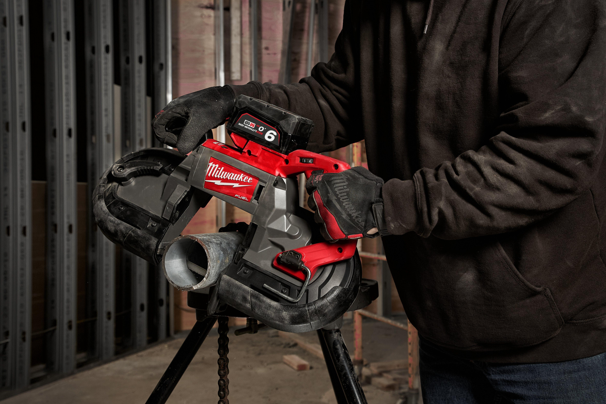 Защитный кожух Milwaukee для M18 CBS125 (4932471459)