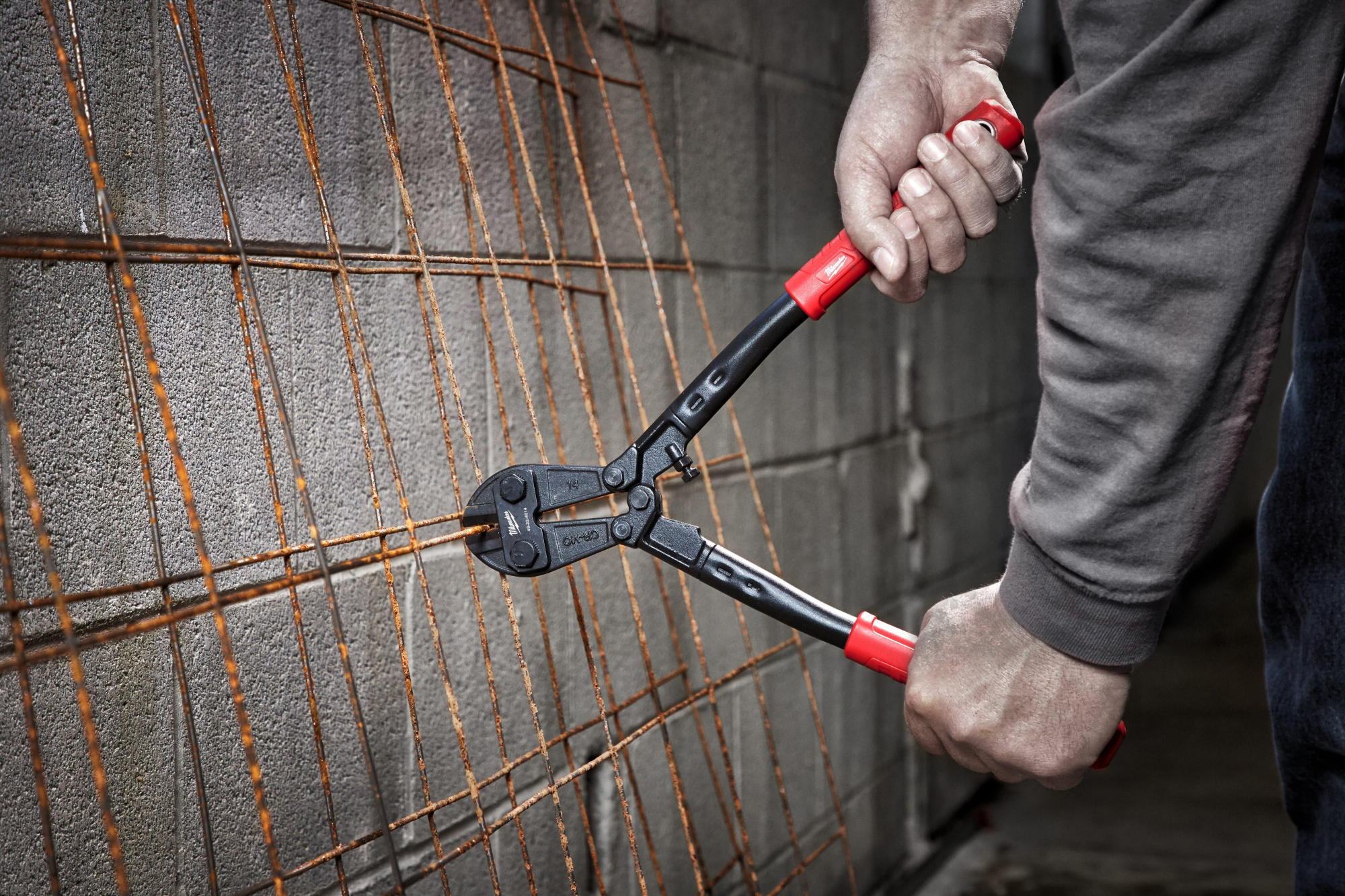 Болторез Milwaukee 4932464827