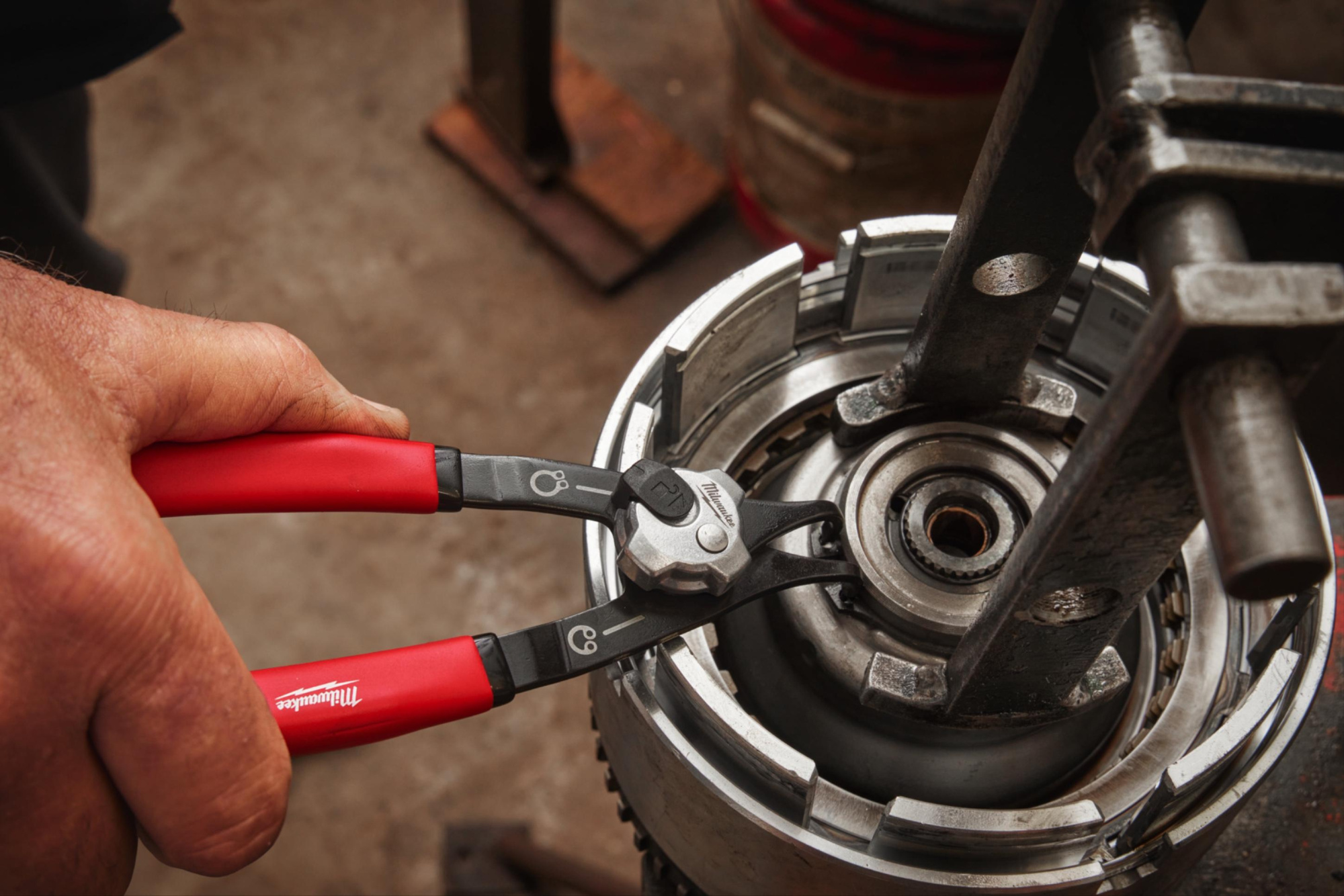 Съемник Milwaukee 4932492492