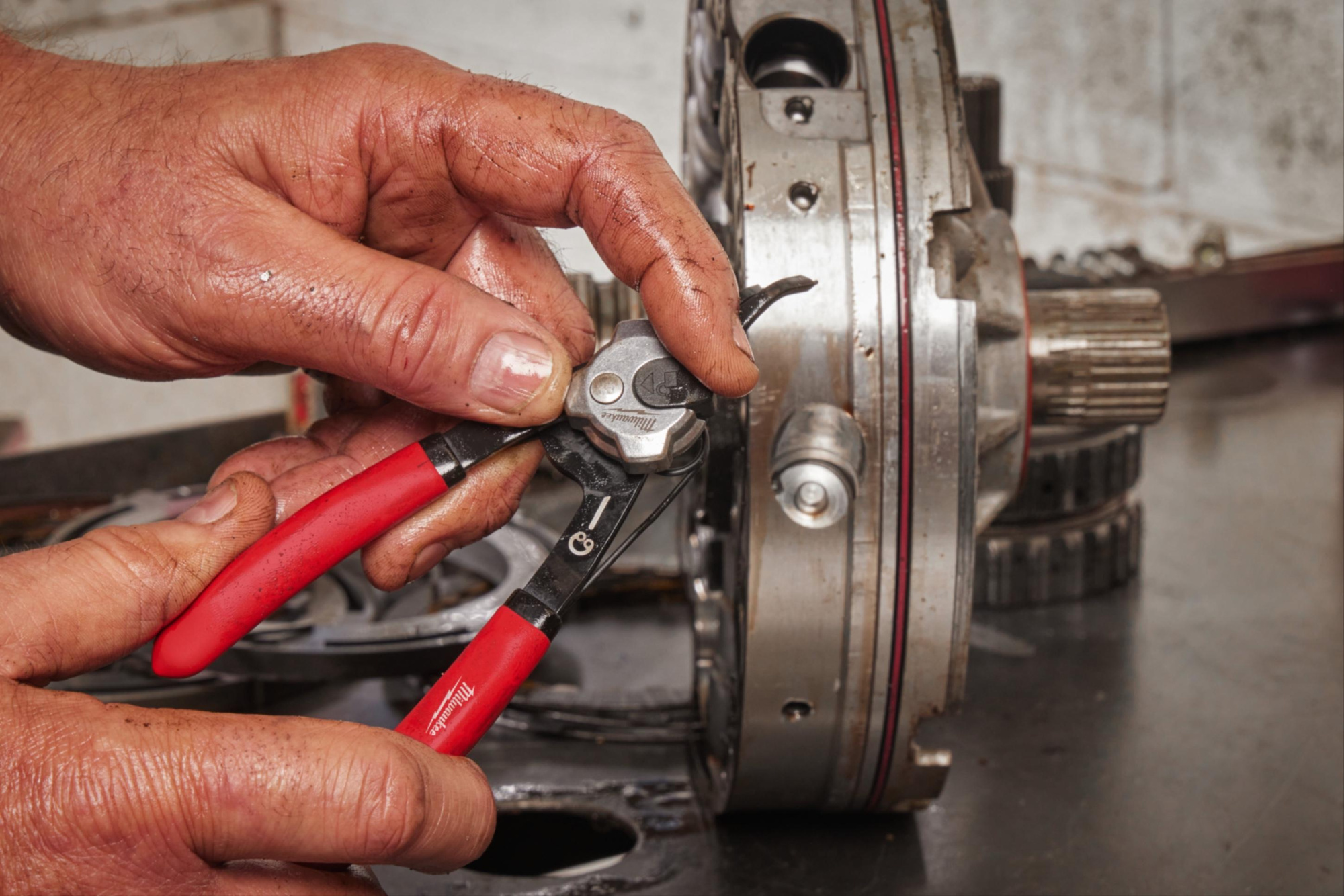 Съемник Milwaukee 4932492490