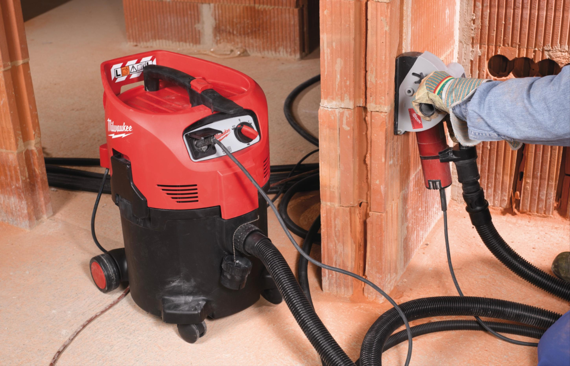 Пылесос Milwaukee AS 300 ELCP (4933416060)