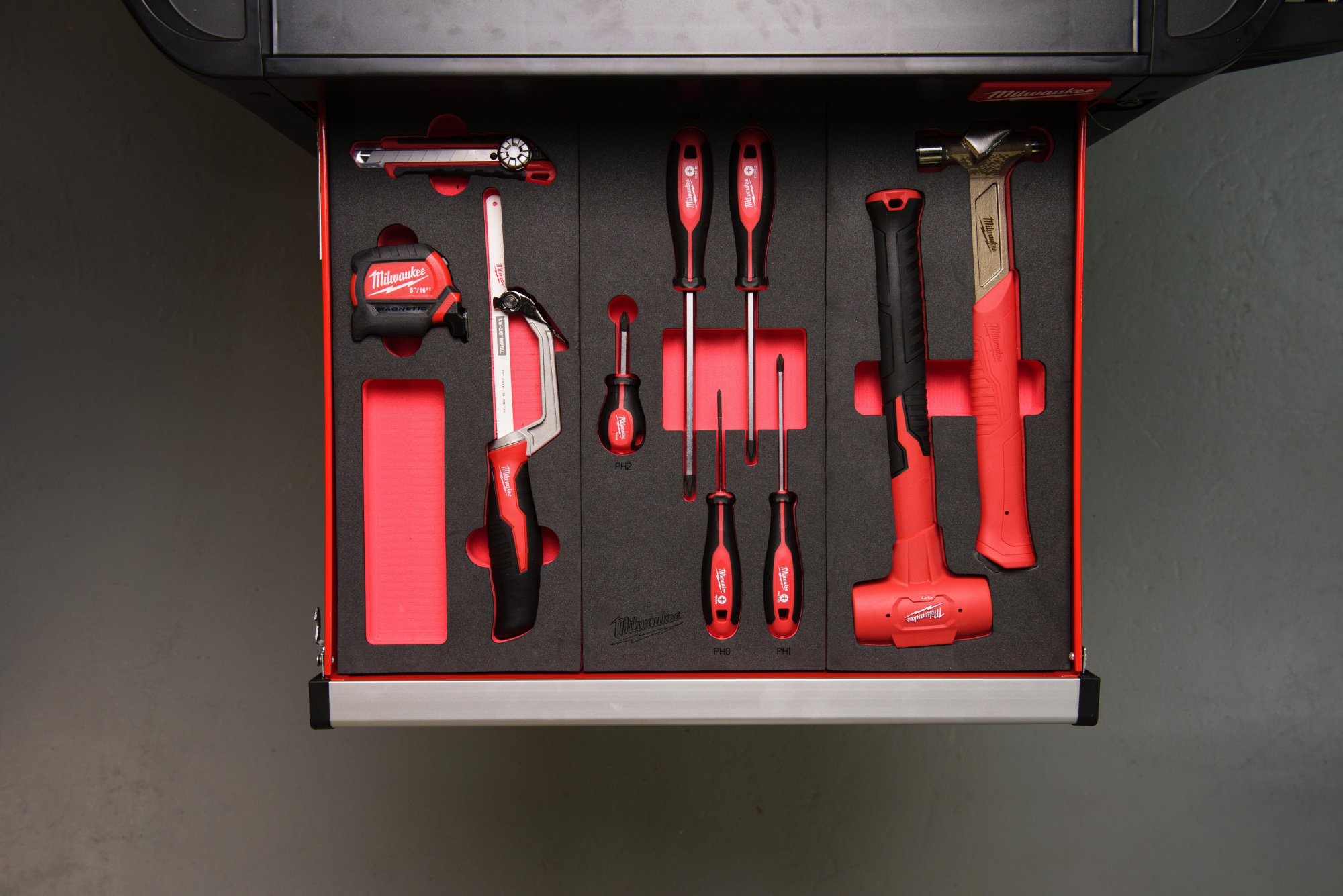 Набор инструментов Milwaukee 4932493252